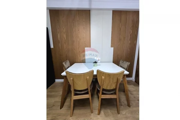 Shtepi ne shitje 3+1 ne Tirane - 180,000 Euro