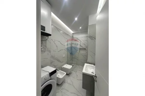 Shtepi me qera 1+1 ne Tirane - 700 Euro