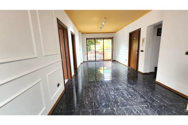 Ambient biznesi me qera 3+1 ne Tirane - 750 Euro