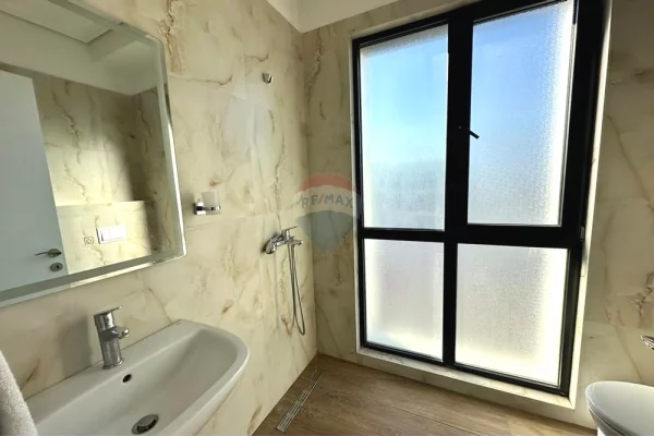 Shtepi ne shitje Apartament ne Tirane, 1+1, Mobilimi E mobiluar, Pagesa 16,000,000  Leke.