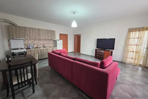 Shtepi me qera Apartament ne Tirane, 1+1, Mobilimi E mobiluar, Pagesa 400  Euro.