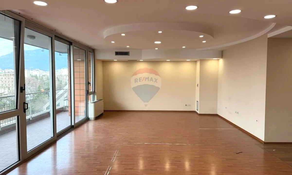 Zyre me qera tek Etc 