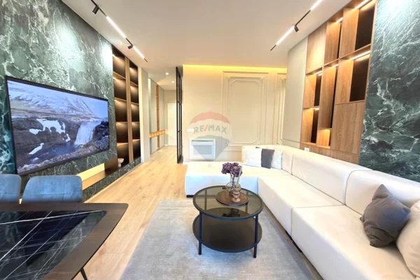 Shtepi me qera 2+1 ne Tirane - 1,500 Euro