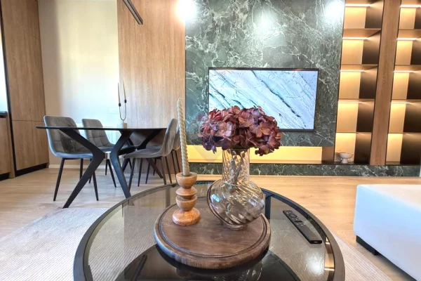 Shtepi me qera Apartament ne Tirane, 2+1, Mobilimi E mobiluar, Pagesa 1,500  Euro.