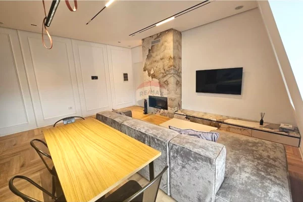 Shtepi me qera 2+1 ne Tirane - 2,200 Euro