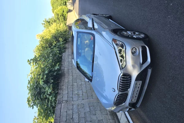 Makina ne shitje ne Tirane - 14,900 Euro