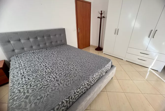 Shtepi me qera 2+1 ne Tirane - 45,000 Leke