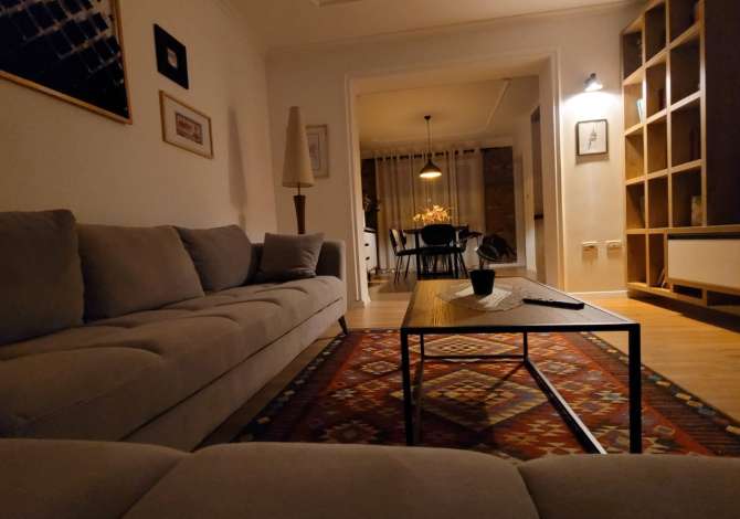 Shtepi me qera 2+1 ne Tirane - 700 Euro