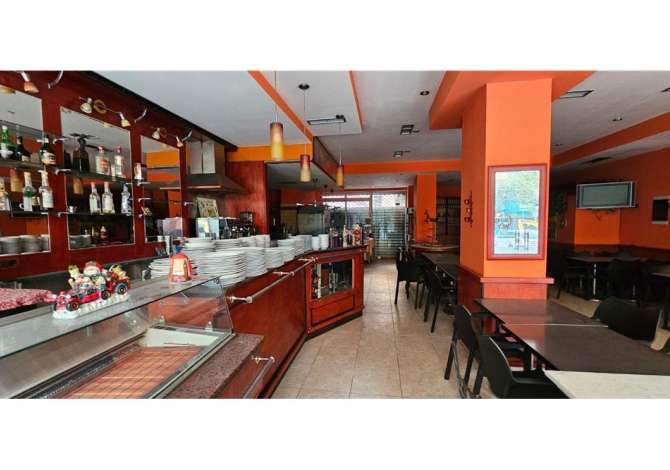 Ambient biznesi me qera 2+1 ne Tirane - 950 Euro