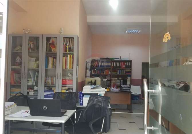 Ambient biznesi me qera 1+1 ne Tirane - 400 Euro