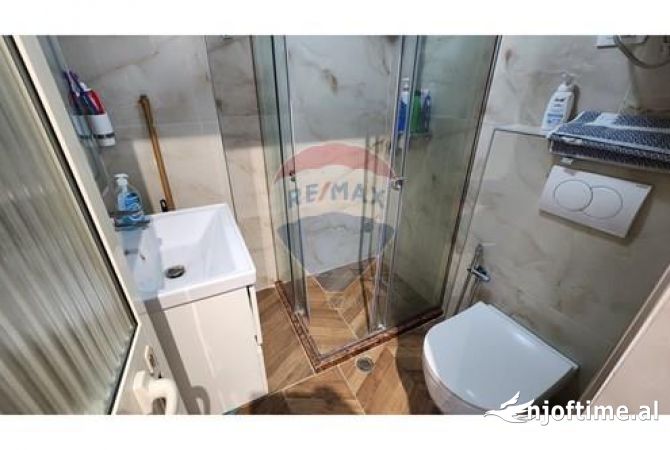 Shtepi ne shitje Apartament ne Durres, 1+1, Mobilimi E mobiluar, Pagesa 65,000  Euro.