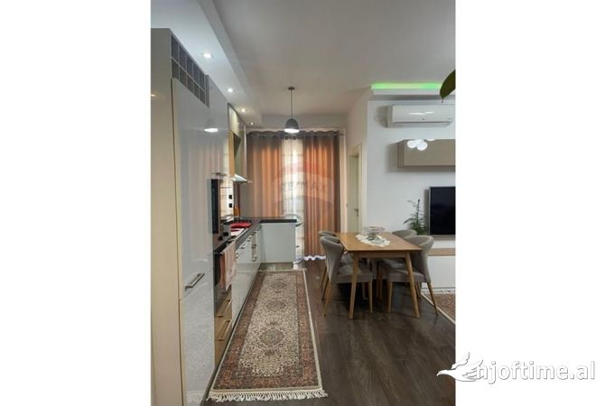 Shtepi me qera 2+1 ne Tirane - 600 Euro