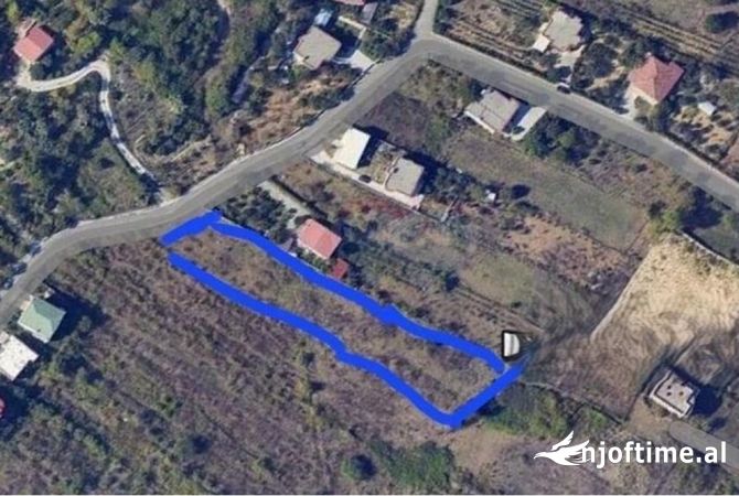 Truall ose Toke  ne Tirane - 144,200 Euro