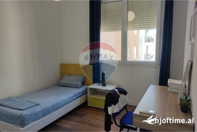 Shtepi ne shitje Apartament ne Tirane, 2+1, Mobilimi E mobiluar, Pagesa 180,000  Euro.