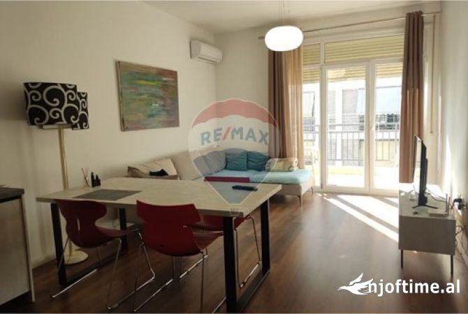 Shtepi ne shitje 2+1 ne Tirane - 180,000 Euro