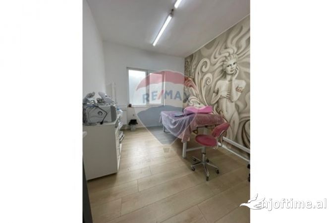 Ambient biznesi me qera 1+1 ne Tirane - 350 Euro