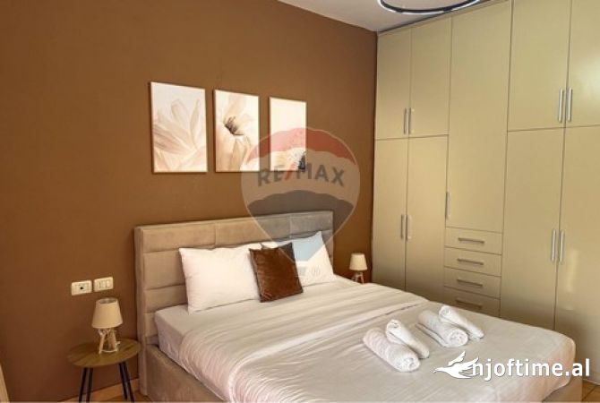 Shtepi ne shitje Apartament ne Tirane, 1+1, Mobilimi E mobiluar, Pagesa 190,000  Euro.