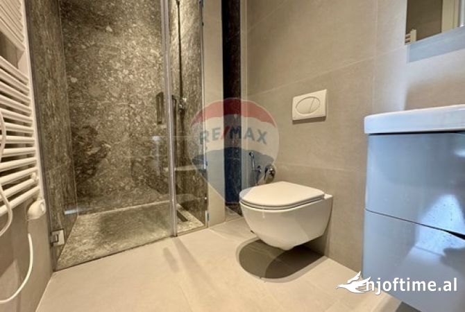 Shtepi me qera Apartament ne Tirane, 2+1, Mobilimi E mobiluar, Pagesa 1,000  Euro.