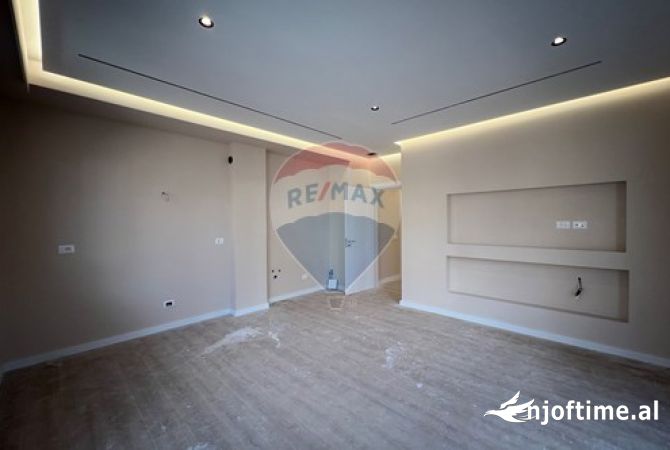 Shtepi ne shitje Apartament ne Tirane, 2+1, Mobilimi E mobiluar, Pagesa 210,000  Euro.