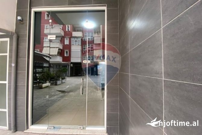 Ambient biznesi ne shitje 1+1 ne Tirane - 43,000 Euro
