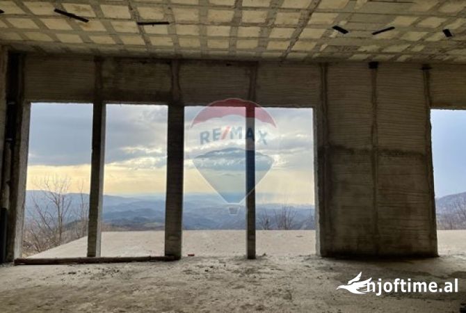 Ambient biznesi ne shitje 5+1 ne Elbasan - 1,300,000 Euro
