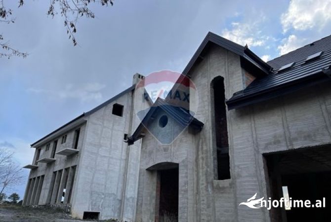 Ambient biznesi ne shitje 5+1 ne Elbasan - 1,300,000 Euro