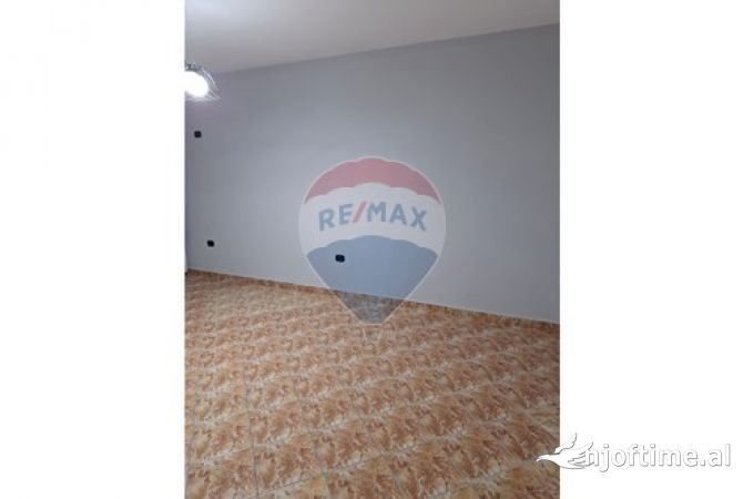 Shtepi ne shitje 2+1 ne Tirane - 158,000 Euro