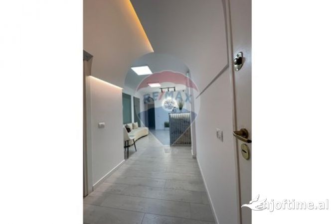 Ambient biznesi ne shitje 3+1 ne Tirane - 40,000 Euro