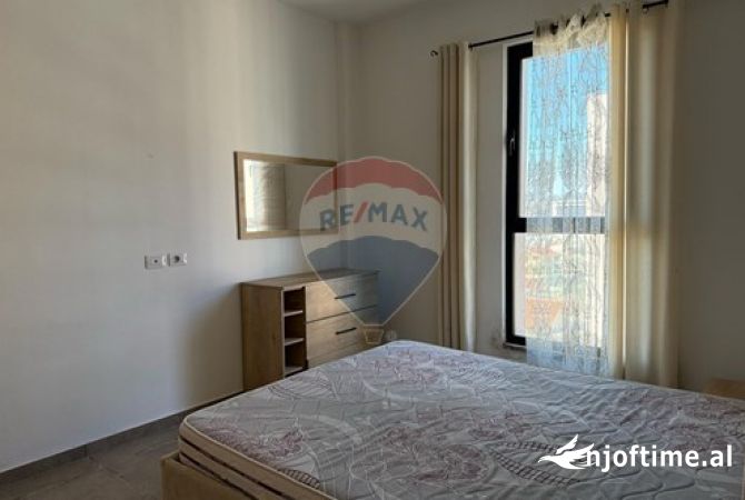 Shtepi ne shitje Apartament ne Tirane, 1+1, Mobilimi E mobiluar, Pagesa 89,000  Euro.