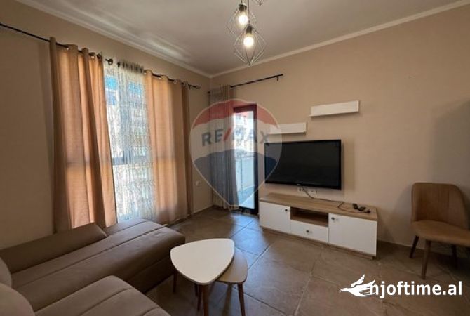 Shtepi ne shitje Apartament ne Tirane, 1+1, Mobilimi E mobiluar, Pagesa 89,000  Euro.