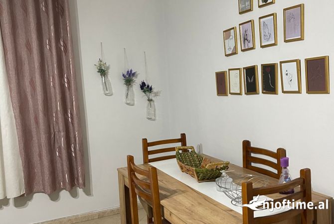 Shtepi me qera 2+1 ne Tirane - 450 Euro