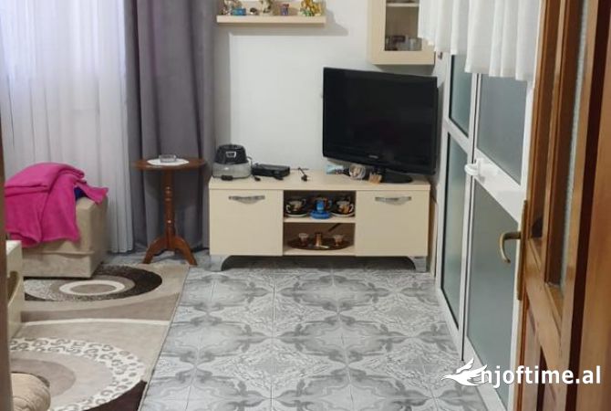 Shtepi ne shitje 2+1 ne Tirane - 90,000 Euro
