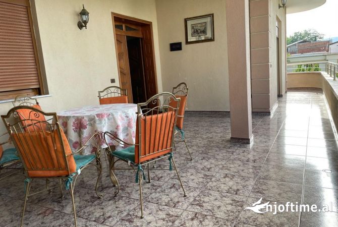 Shtepi ne shitje 7+1 ne Tirane - 320,000 Euro