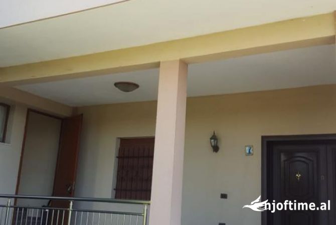 Shtepi ne shitje 7+1 ne Tirane - 320,000 Euro