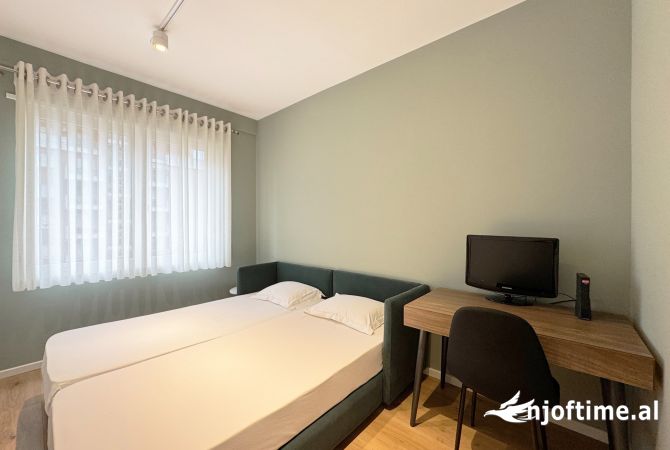 Shtepi ne shitje Apartament ne Tirane, 1+1, Mobilimi E mobiluar, Pagesa 150,000  Euro.