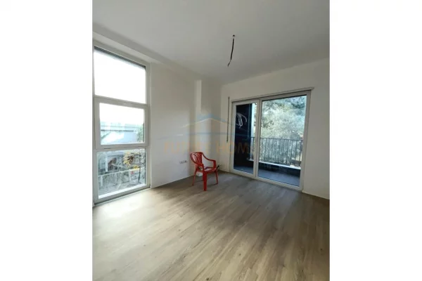 Apartment for sale in Tirana 2+1, Emty