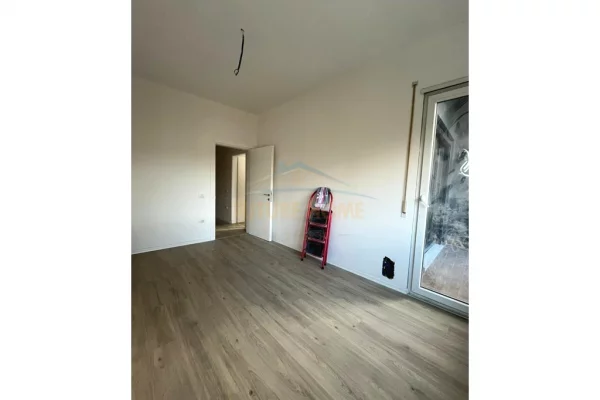Apartment for sale in Tirana 2+1, Emty