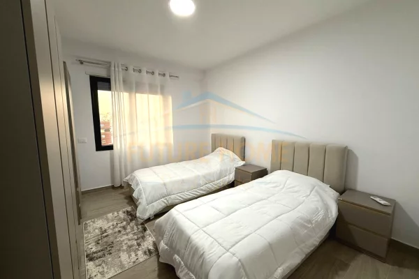 Shtepi me qera Apartament ne Tirane, 2+1, Mobilimi E mobiluar, Pagesa 1,100  Euro.