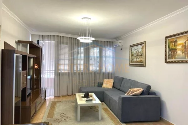 Qera, Apartament 2+1+2, 21 Dhjetori, Tiranë