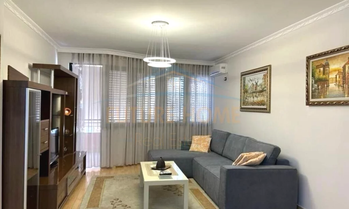 Shtepi me qera Apartament ne Tirane, 2+1, Mobilimi E mobiluar, Pagesa 750  Euro.