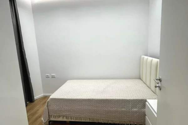 Shtepi me qera Apartament ne Tirane, 2+1, Mobilimi E mobiluar, Pagesa 600  Euro.