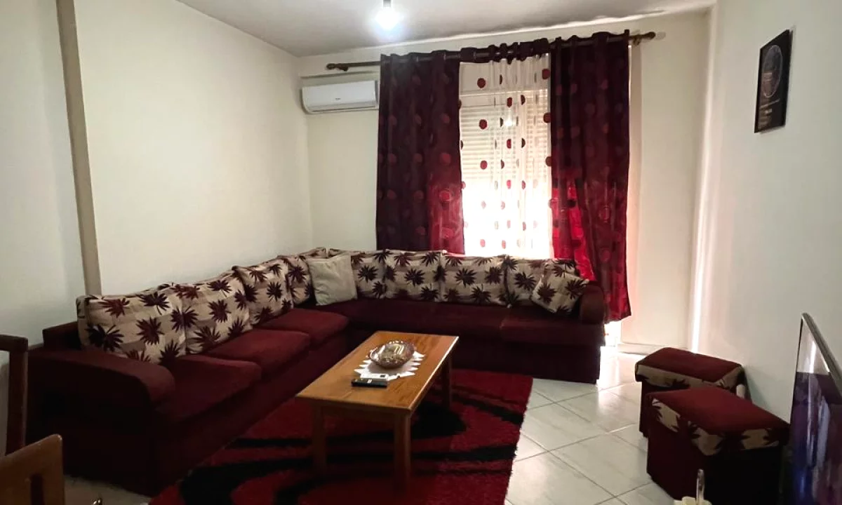 Shtepi ne shitje Apartament ne Tirane, 2+1, Mobilimi Bosh, pa mobiluar, Pagesa 170,000  Euro.