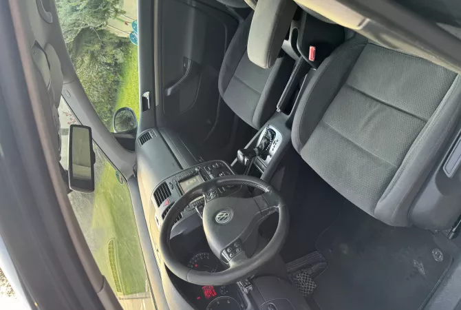 Cars for sale in Tirana, Volkswagen, 2005 Diesel,Kambio Automatik Payment 4,700  Euro.