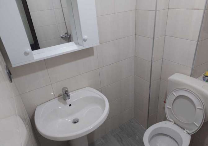 Shtepi me qera Apartament ne Tirane, 1+1, Mobilimi E mobiluar, Pagesa 30,000  Leke.