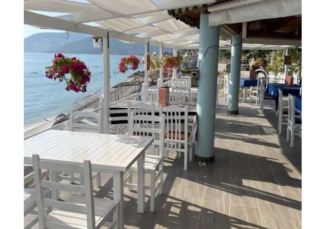 Njoftime Pune ne Himare, Profesioni Ndihmes Kuzhinier/e,  Kamarier/e, Punetor ndihmes ne te gjitha pozicionet e punes qe sherbehen ne Restorante ose Market , Me eksperience, Pagesa Me Marreveshje.