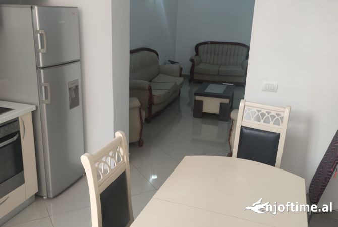 Shtepi me qera 2+1 ne Tirane - 600 Euro