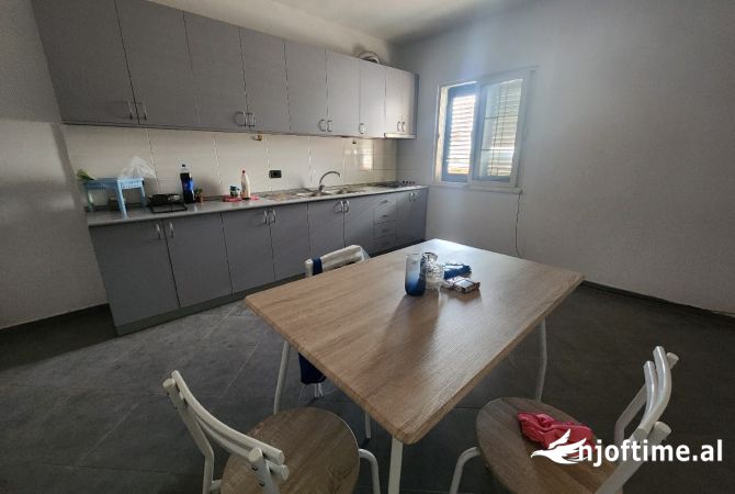 Shtepi me qera Garsoniere ne Tirane - 28,000 Leke