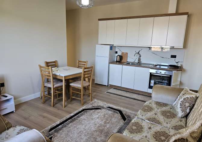 Shtepi me qera 2+1 ne Tirane - 650 Euro