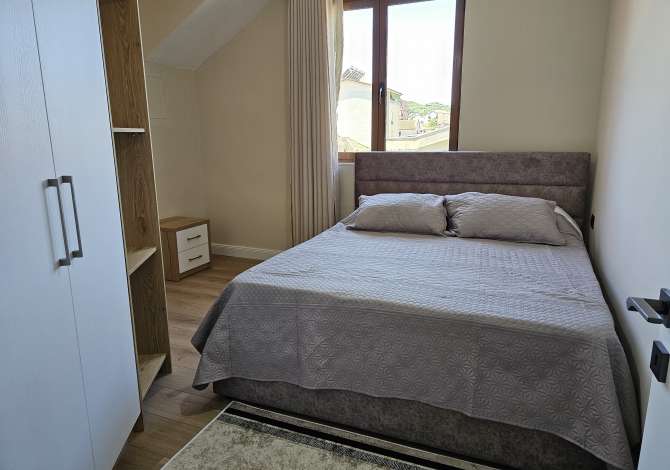 Shtepi me qera 2+1 ne Tirane - 650 Euro