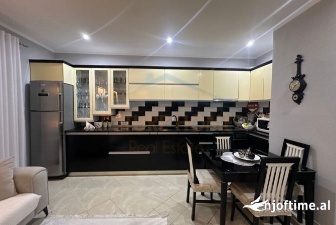 Shtepi ne shitje 2+1 ne Durres - 130,000 Euro